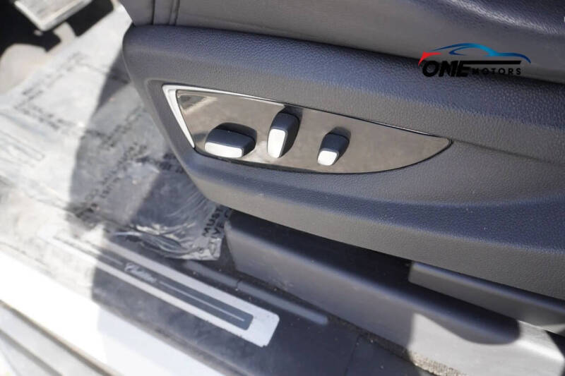 2017 Cadillac Escalade ESV Luxury