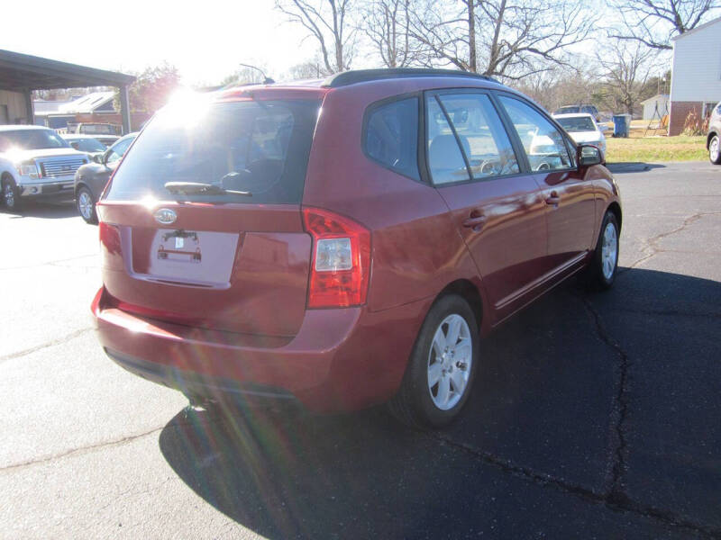 2008 Kia Rondo LX
