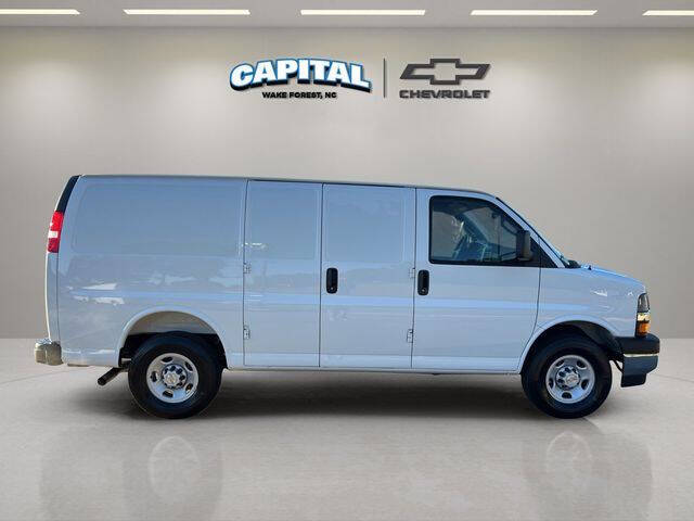 2025 Chevrolet Express 2500