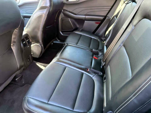 2025 Ford Escape Platinum