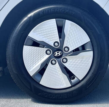 2020 Hyundai Ioniq Hybrid SE