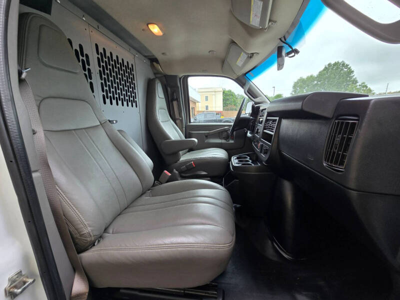 2020 Chevrolet Express 2500