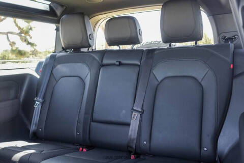 2023 Land Rover Defender 90 X-Dynamic SE