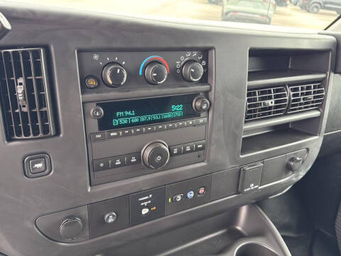 2025 Chevrolet Express 2500