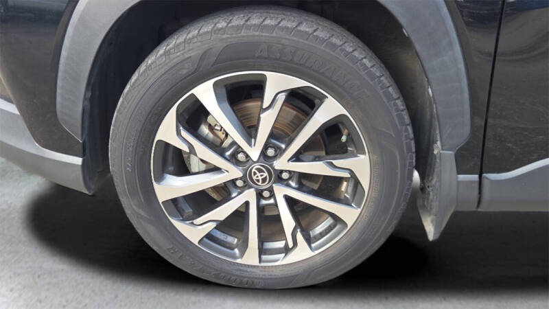 2022 Toyota Corolla Cross XLE