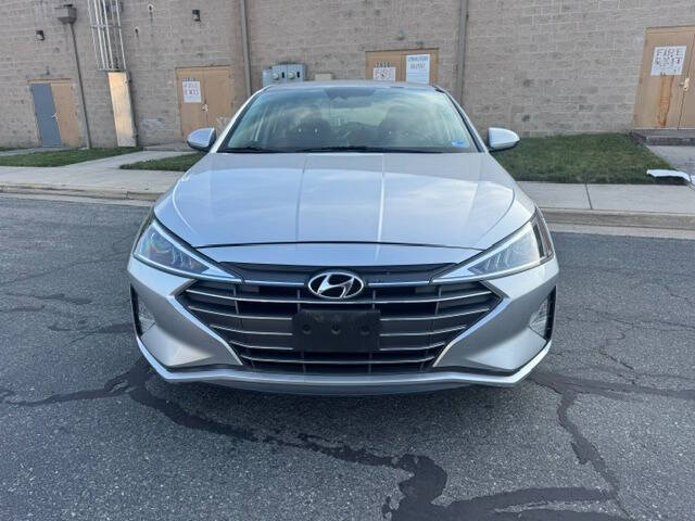 2020 Hyundai Elantra SE