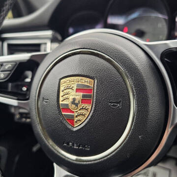 2015 Porsche Macan S