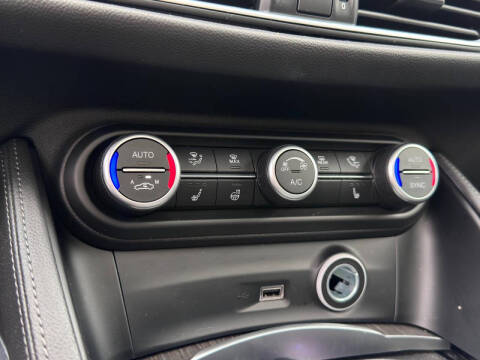 2022 Alfa Romeo Stelvio Ti