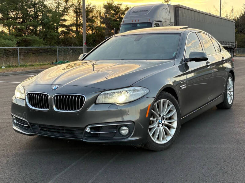 2015 BMW 5 Series 528i
