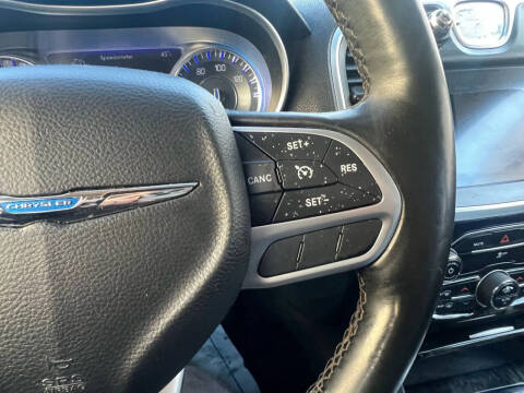 2017 Chrysler 300 C