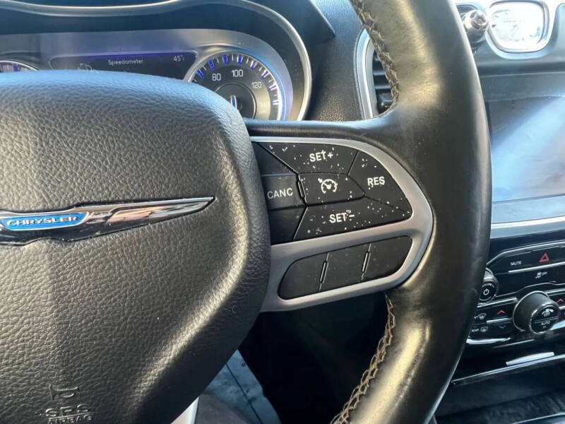 2017 Chrysler 300 C