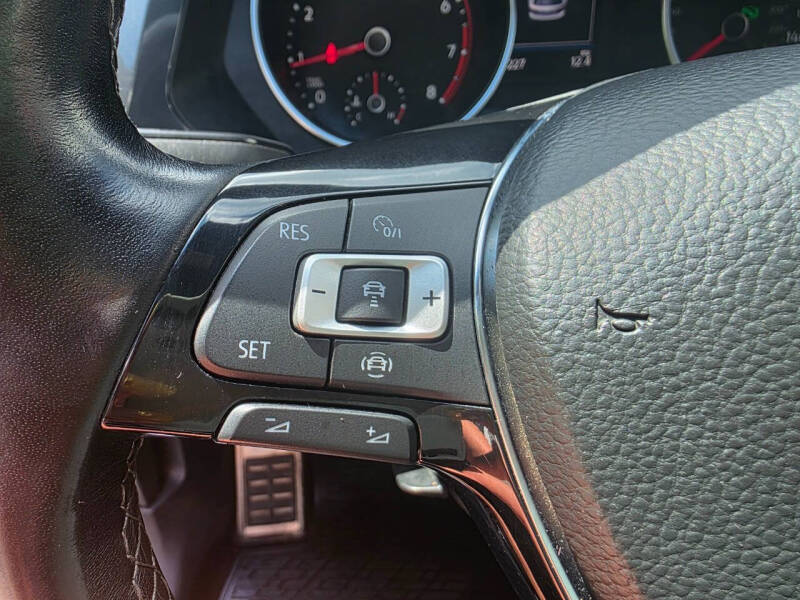 2021 Volkswagen Tiguan SE R-Line Black