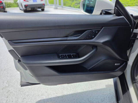 2024 Porsche Taycan
