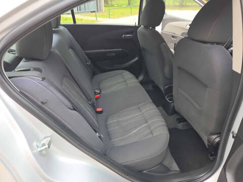 2016 Chevrolet Sonic LT Auto