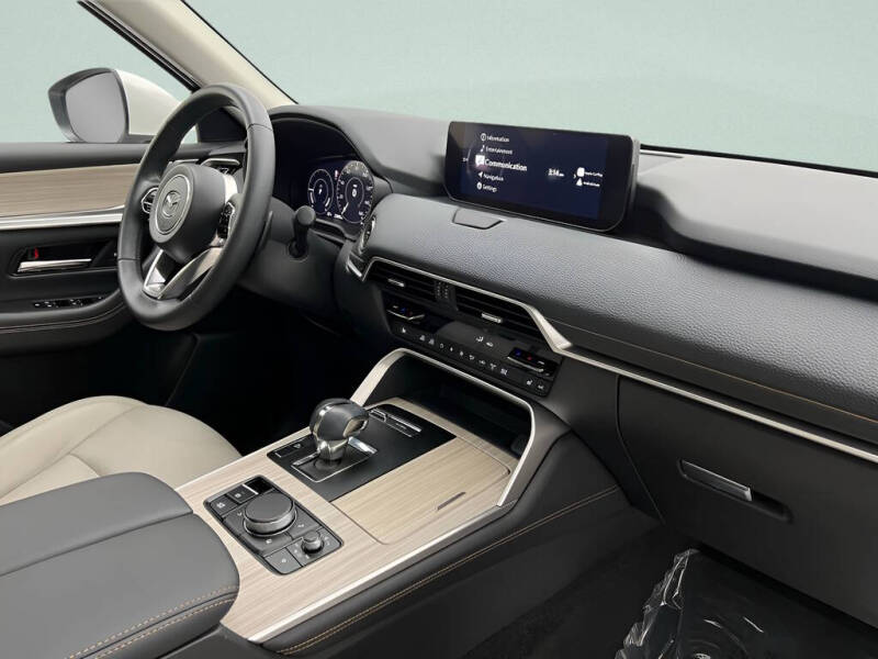 2024 Mazda CX-90 Plug-in Hybrid Preferred