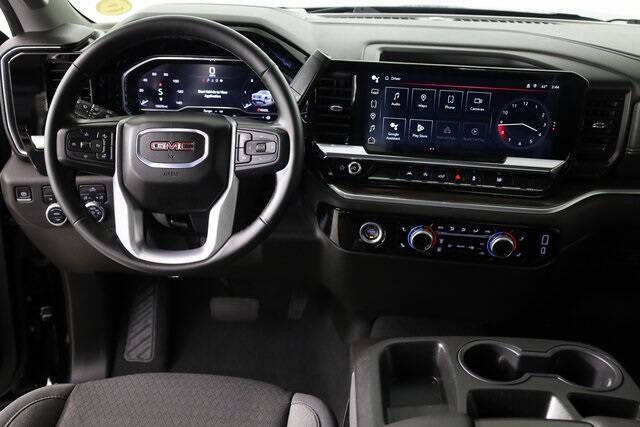 2024 GMC Sierra 1500 Elevation Standard