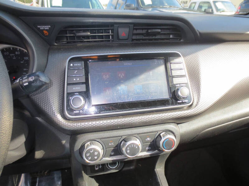 2020 Nissan Kicks S