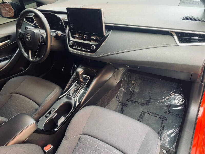 2023 Toyota Corolla Hatchback SE