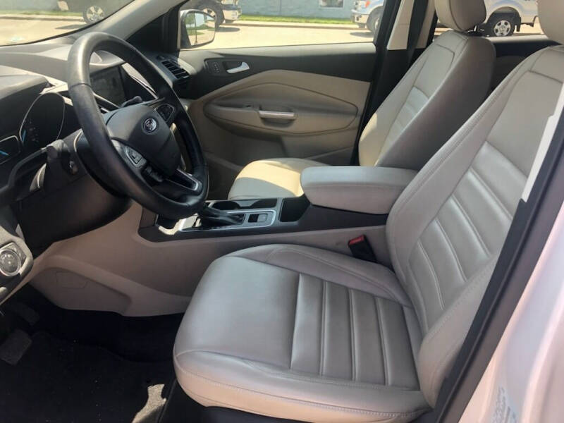 2019 Ford Escape SEL