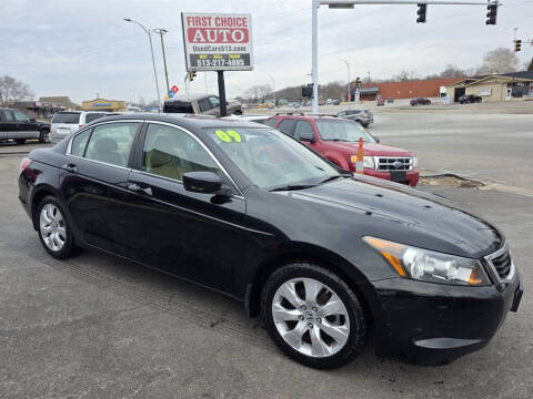 2009 Honda Accord for sale at FIRST CHOICE AUTO in Middletown OH