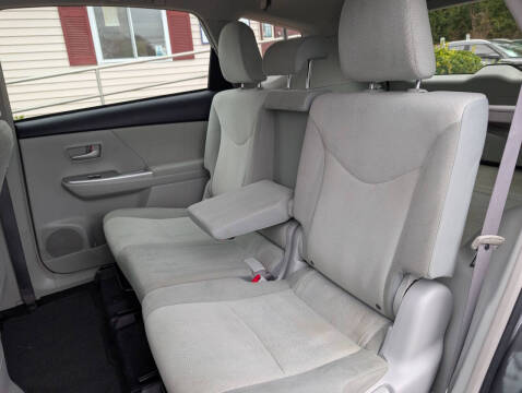 2012 Toyota Prius v Three