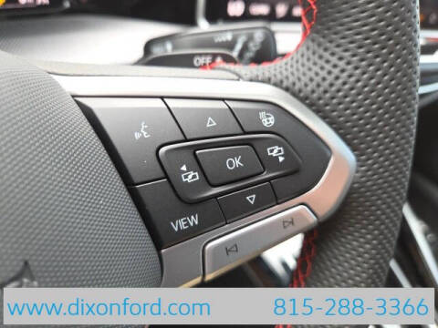 2025 Volkswagen Golf GTI SE