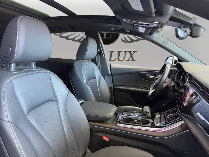 2019 Audi Q8 quattro Premium Plus 55 TFSI