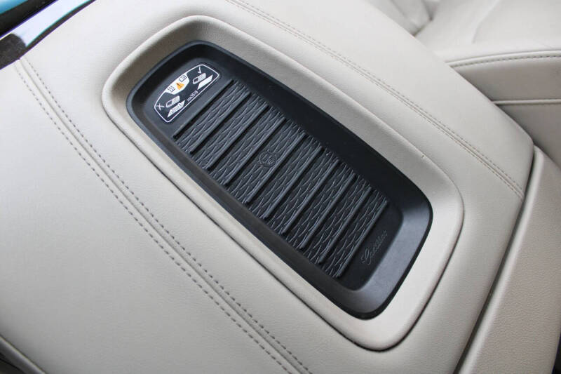 2020 Cadillac Escalade Premium Luxury