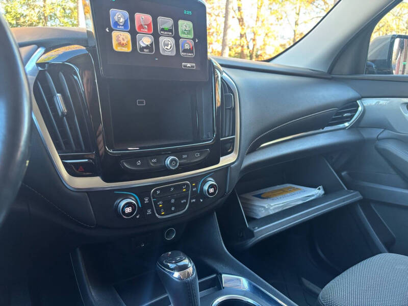 2018 Chevrolet Traverse 1LT photo 23