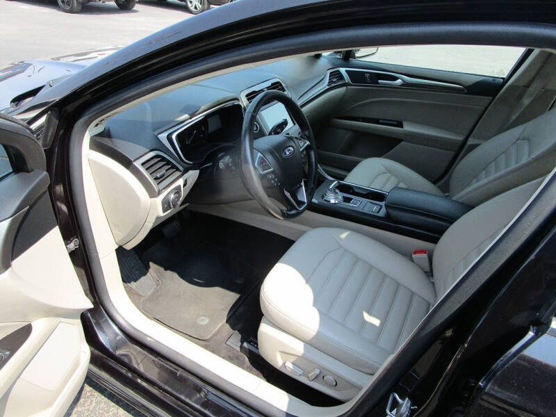 2019 Ford Fusion SEL