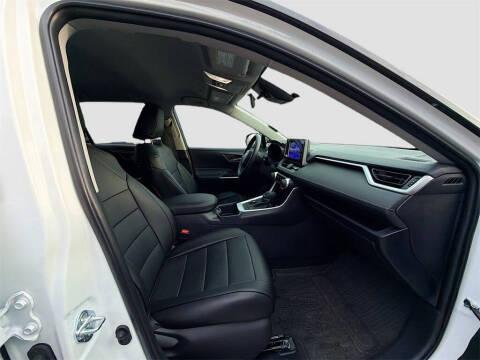 2025 Toyota RAV4 Hybrid Woodland Edition