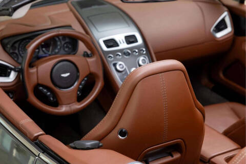 2016 Aston Martin Vanquish Volante