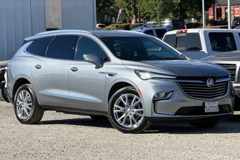 2023 Buick Enclave Premium