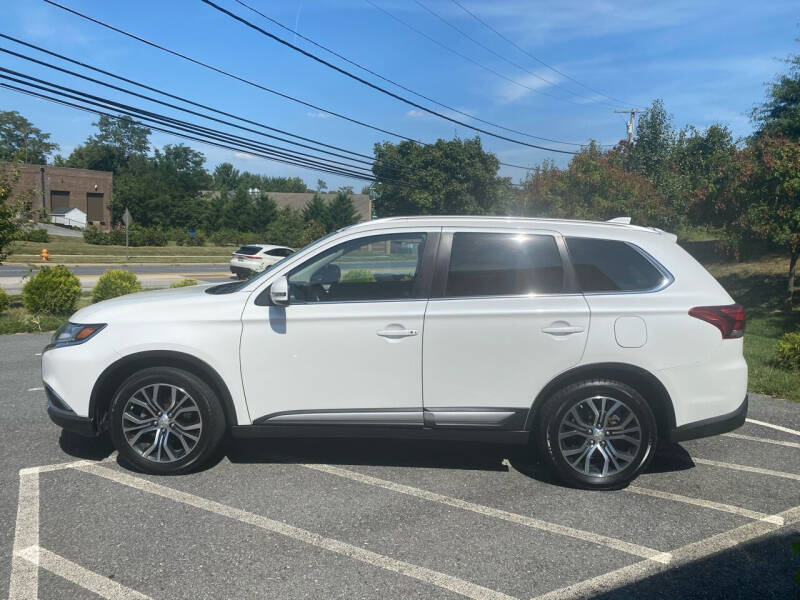 2017 Mitsubishi Outlander SEL photo 9