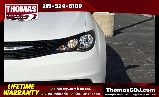 2026 Chrysler Pacifica Select