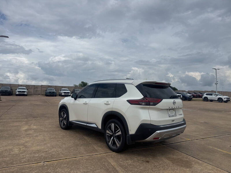 2022 Nissan Rogue Platinum