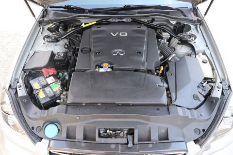 2003 Infiniti Q45 Luxury