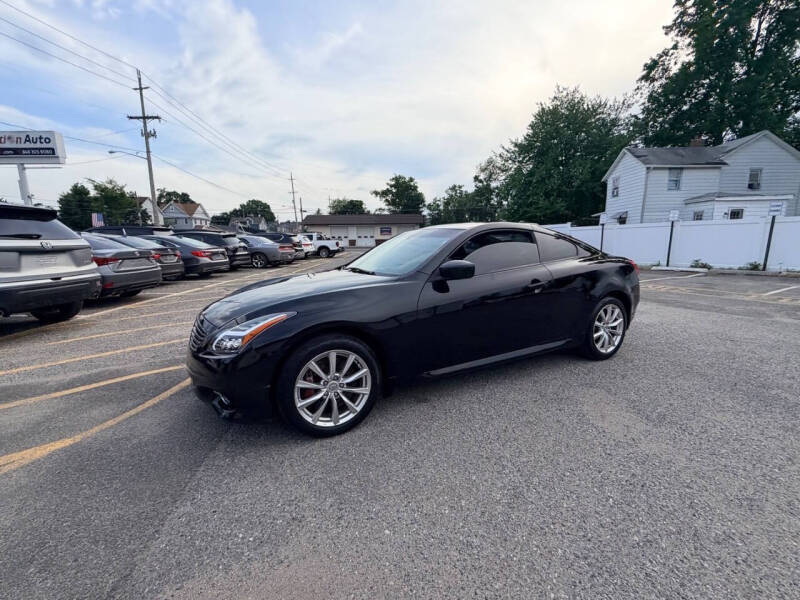 2011 Infiniti G37 Coupe x