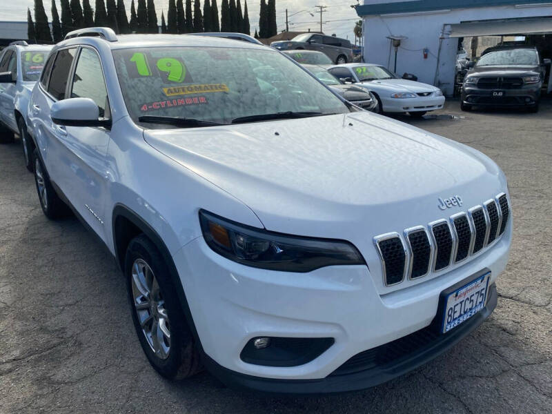 2019 Jeep Cherokee for sale at CAR GENERATION CENTER, INC. in Los Angeles CA