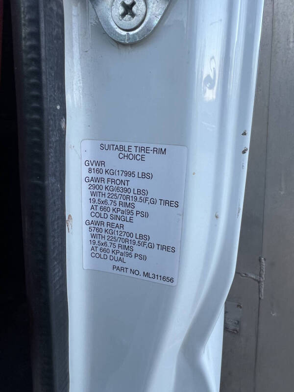 2020 Mitsubishi Fuso FE180