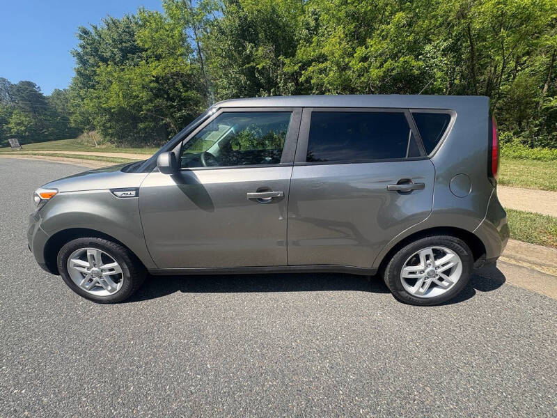 2019 Kia Soul +