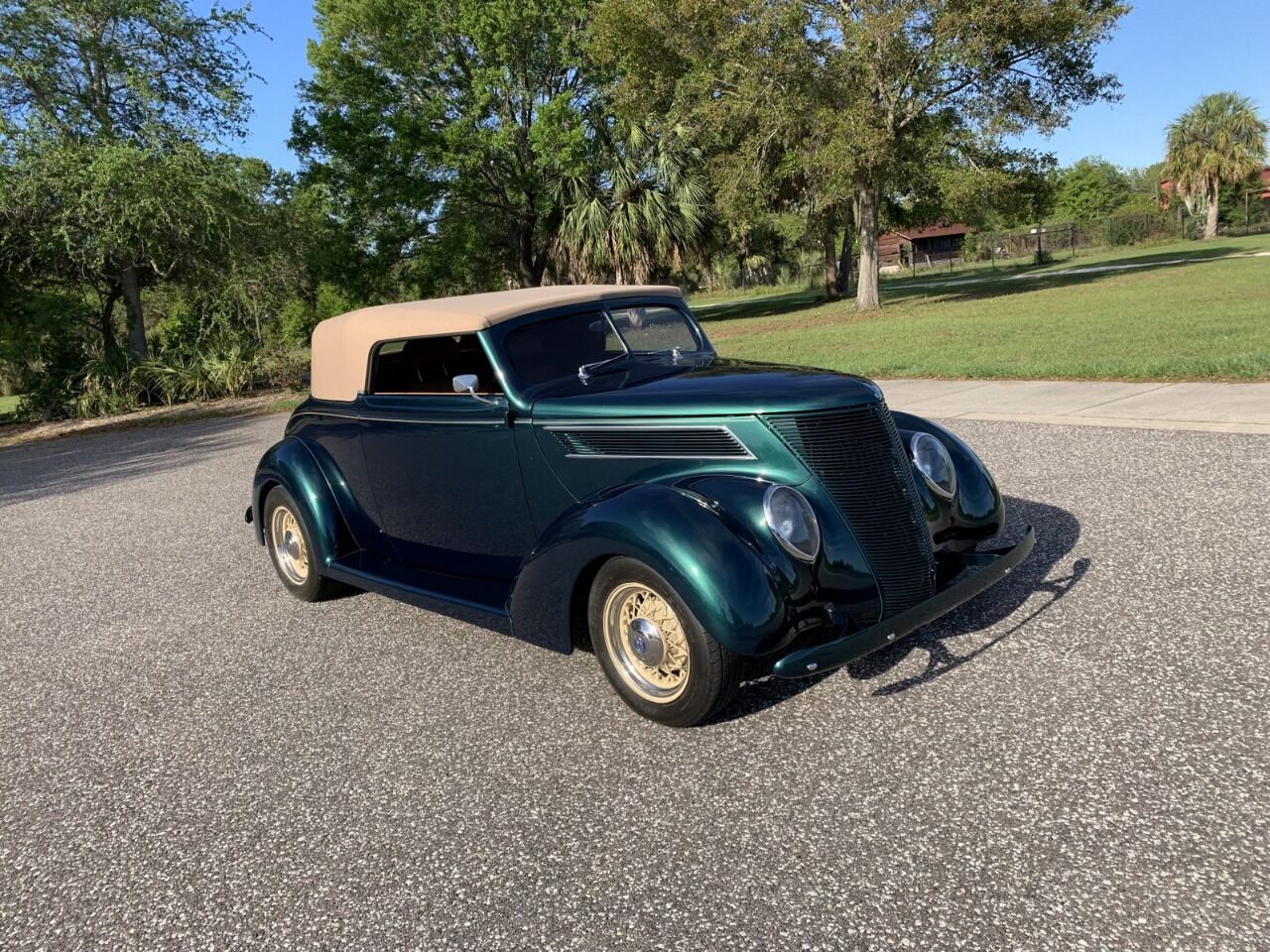 1937 Ford Cabriolet 5