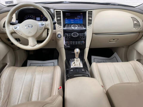2012 Infiniti FX35