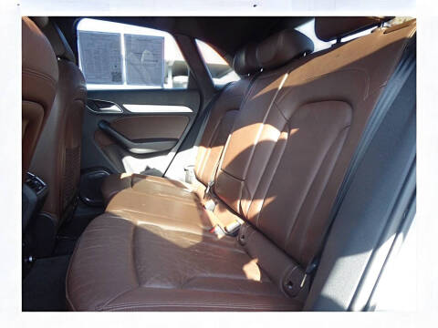 2017 Audi Q3 2.0T quattro Prestige