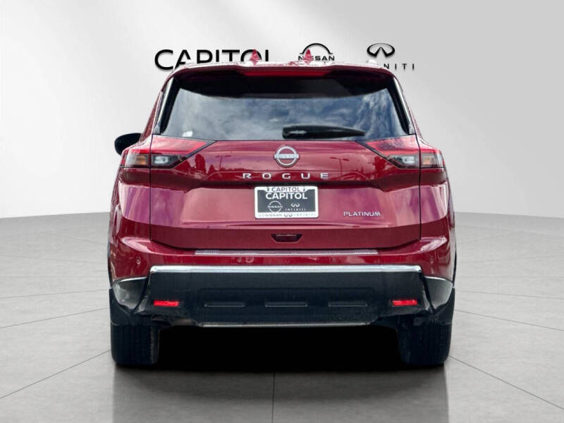 2025 Nissan Rogue Platinum