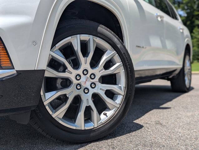 2025 GMC Acadia Denali