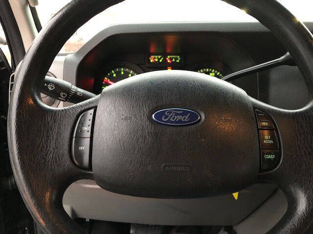 2011 Ford E-Series for sale at Extreme Auto Plaza in Des Moines, IA