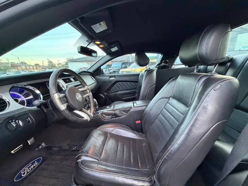 2013 Ford Mustang V6 Premium