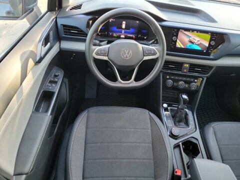 2024 Volkswagen Taos SE 4Motion