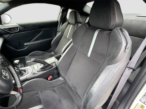 2023 Toyota GR86 Premium